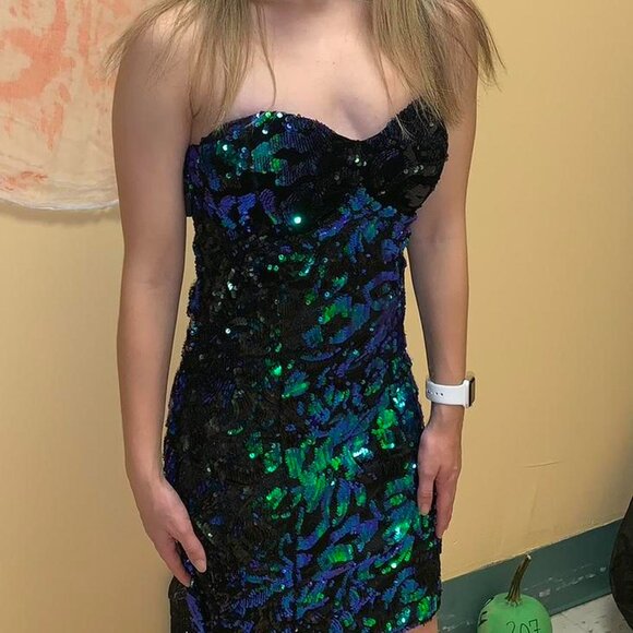 REVAMPED Dark Siren Iridescent Sequin Strapless Mini Cocktail Dress - XS - Picture 8 of 11